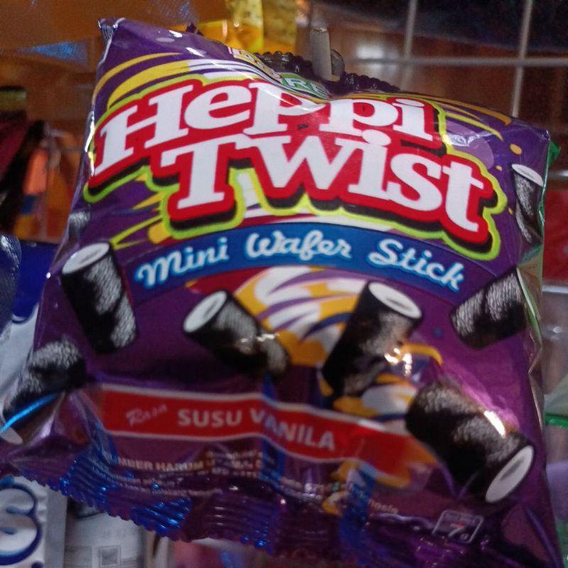 

JAJANAN HEPPI TWIST