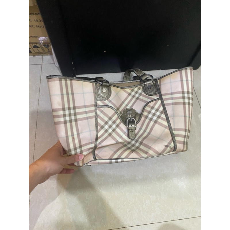 tas hand bag preloved burberry | sling bag burberry