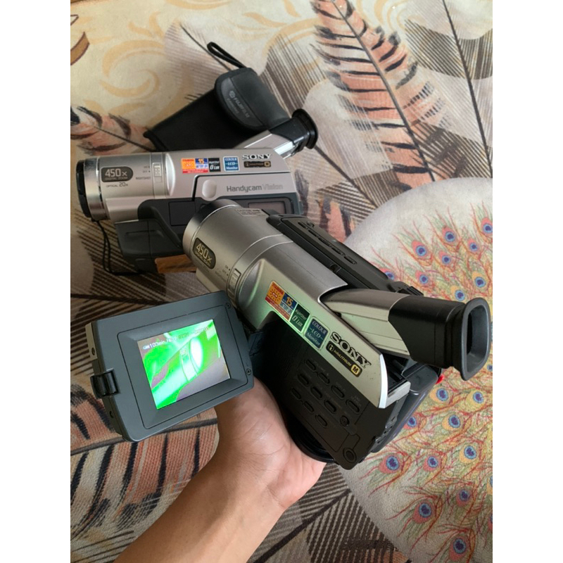 Sony Handycam hi8 CCD TRV107E