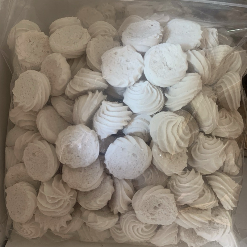 

kue bangkit susu