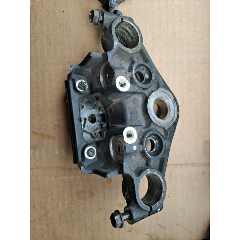 segitiga t atas honda CB150R cb150 old original