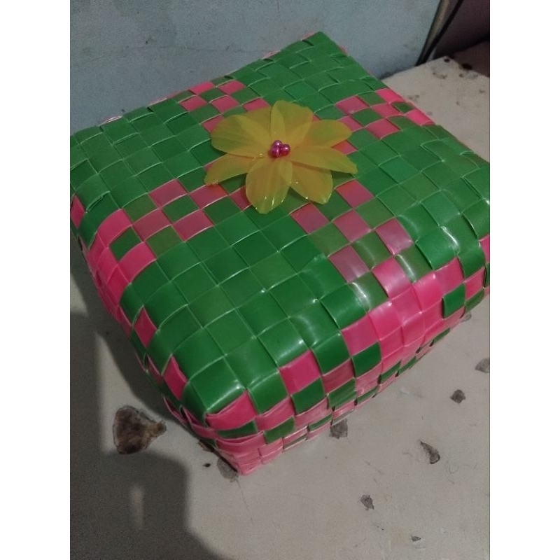 BESEK/Keranjang Kotak Sedotan Plastik