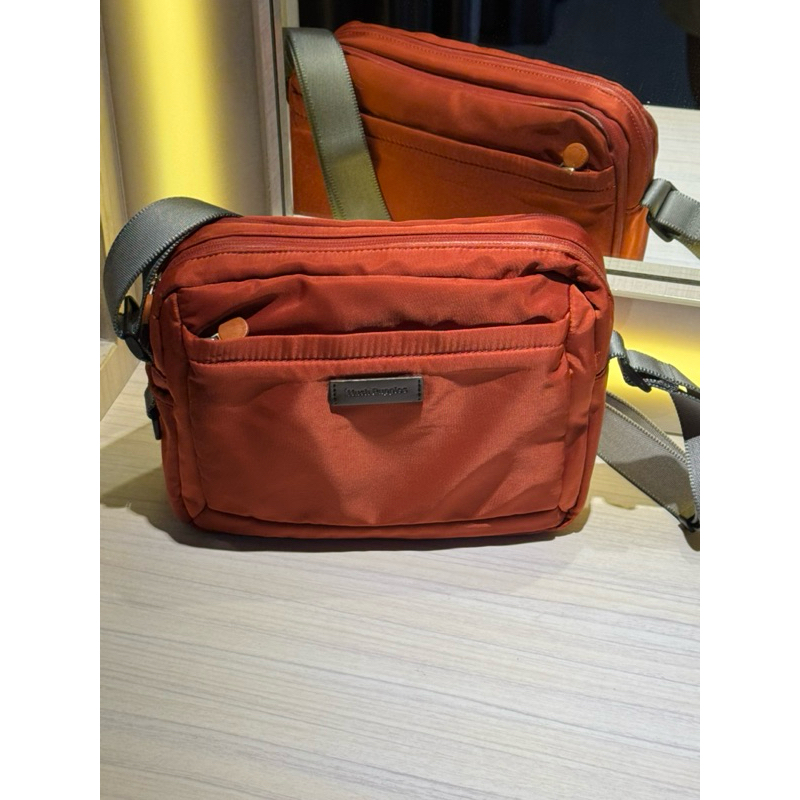 PRELOVED - HUSH PUPPIES / AUTHENTIC / ORIGINAL / Tas Wanita / Girl Bag / Ransel / Slingbag / Hand Ba