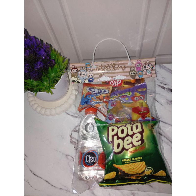 

Snack Hamper Ulang Tahun Murah