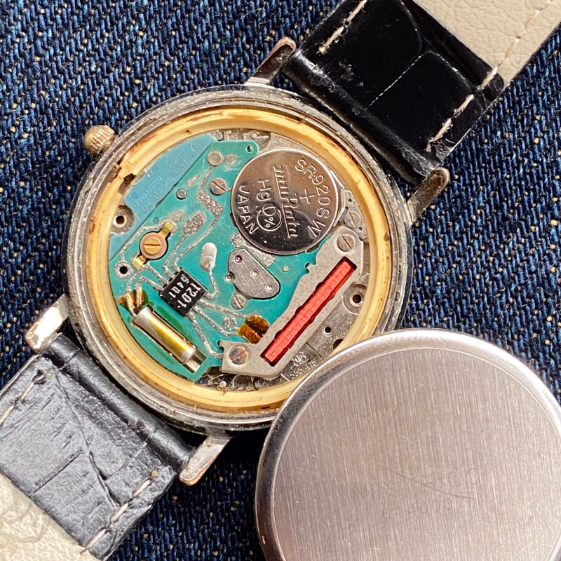 jam tangan fashion Nina ricci Paris Quartz Swiss original jadul kuno antik wanita pria classic