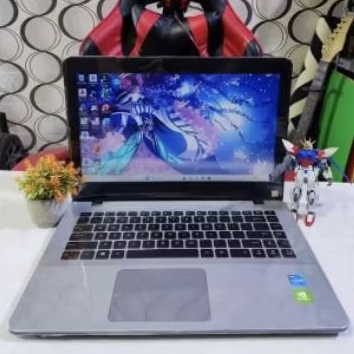 Laptop Gaming Design ASUS VIVOBOOK X442UR-S8S9BNE CORE I7 GEN 7 SLIM