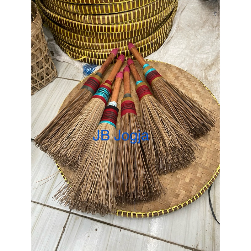 Sapu Wajan Sapu Lidi