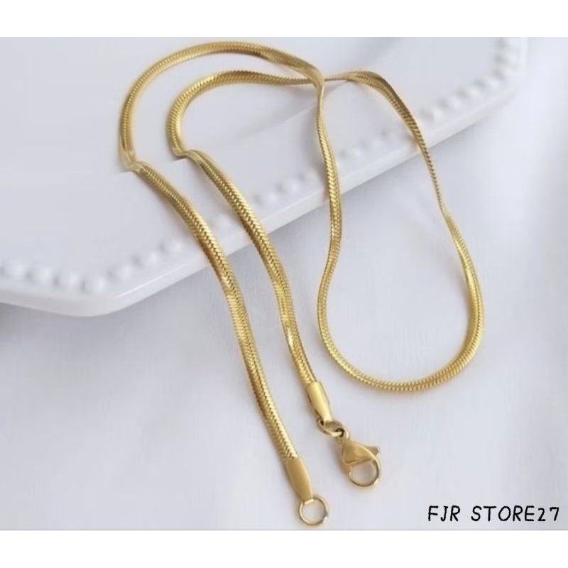 KALUNG TITANIUM CEMBUNG KUNING EMAS PRIA DAN WANITA