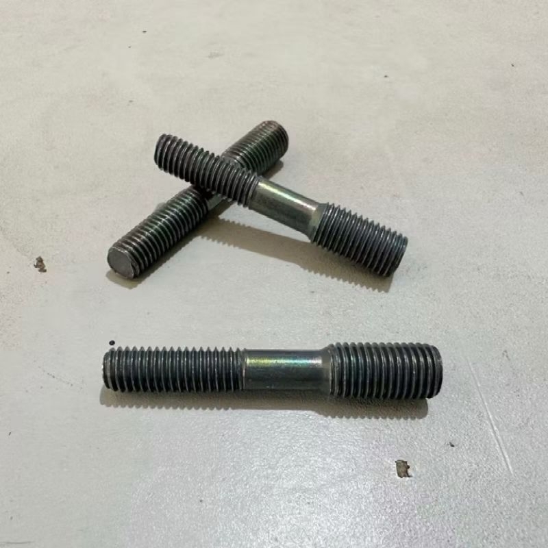 Baut cylinder blok/baut tanam 8x10x56 manifol baut silinder blok 8x10