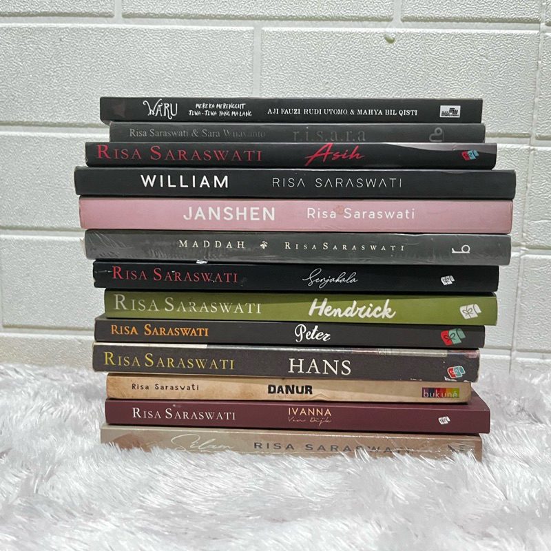 Paket 12 Novel Horor Risa Saraswati | Original Preloved