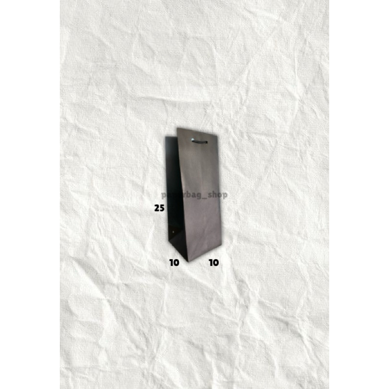 

paperbag hitam ukuran 10x10x25 (isi 12pcs)