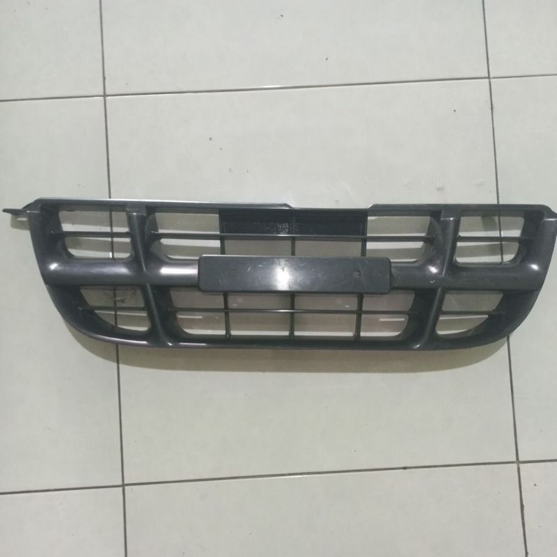 grill grille Isuzu panther kapsul th 2001-2005 copotan
