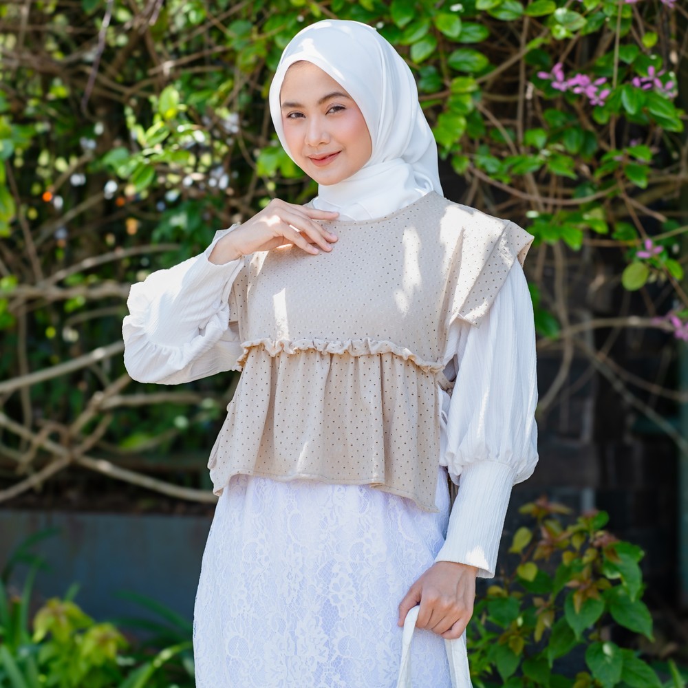 Mybamus Arin Ruffle Vintage Vest Korean Style Outer Lace Lebaran Terbaru