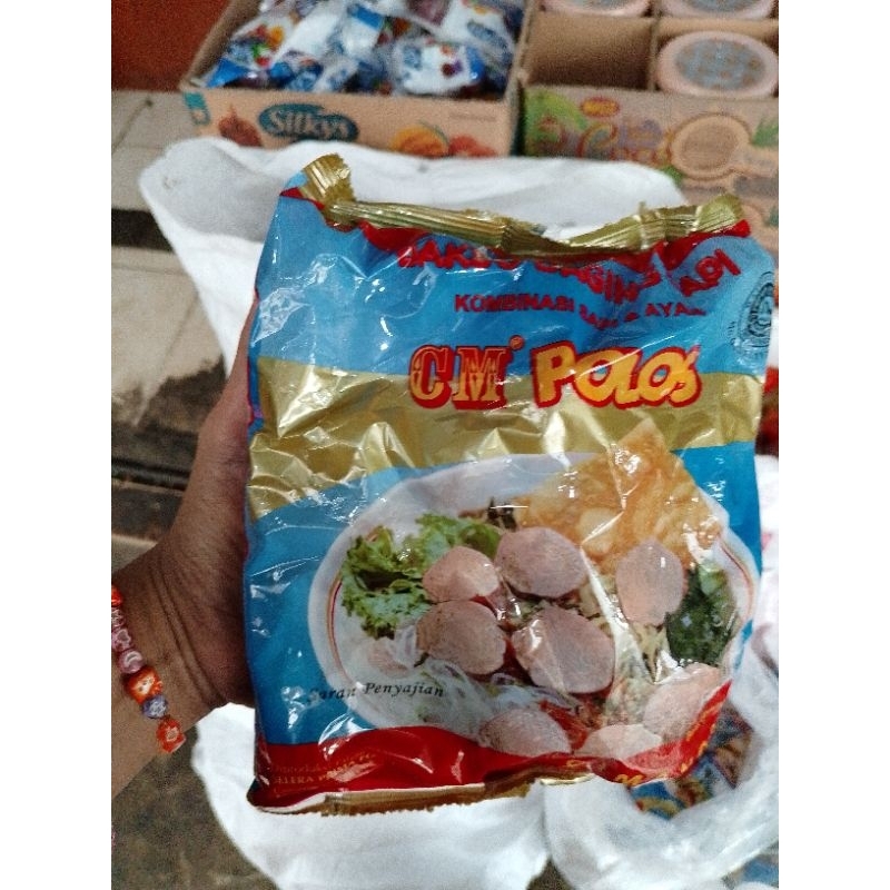 

Bakso cm polos isi 50 butir enak halal nikmat bergizi