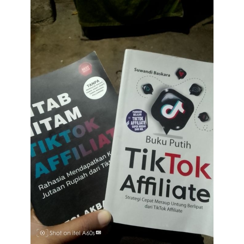 

bukuhitamdanputh