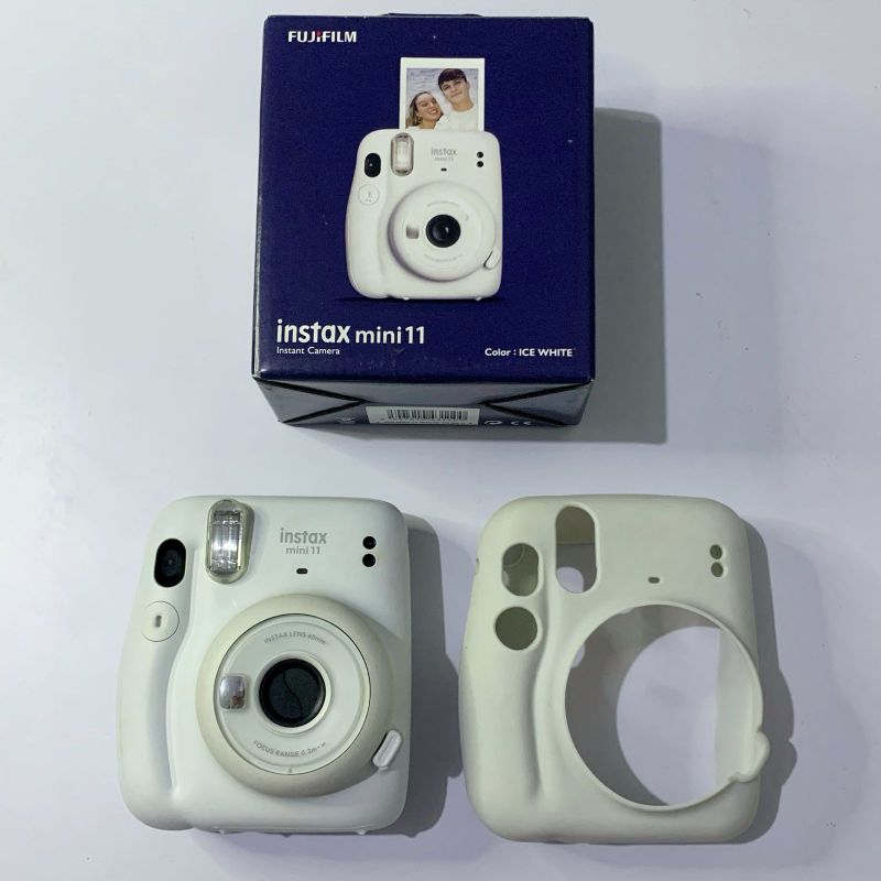 Fujifilm Instax mini 11 Instan Film Camera Polaroid Second Preloved