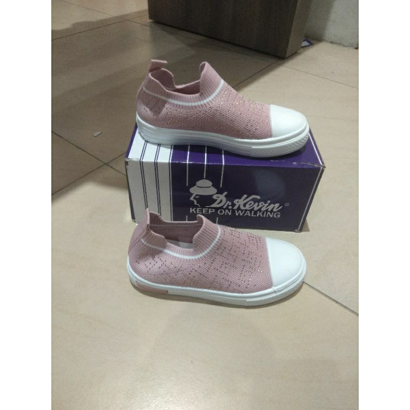 489-024 SEPATU SNEAKERS ANAK PEREMPUAN DR KEVIN SHOES