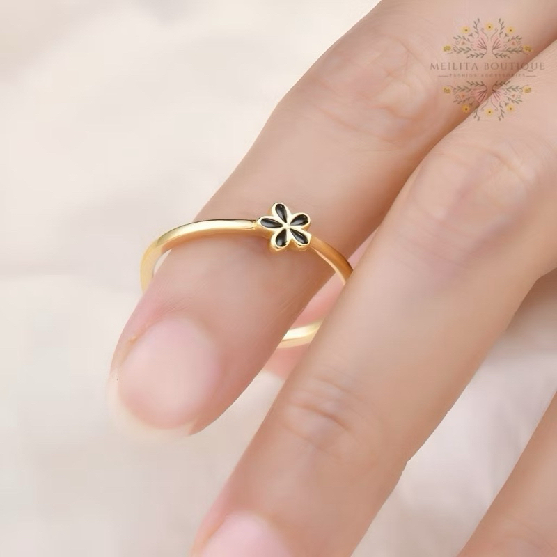 Best Sellert Cincin Titanium Wanita Model Bunga Cincin Titanium Wanita Terlaris Cincin Titanium Wani