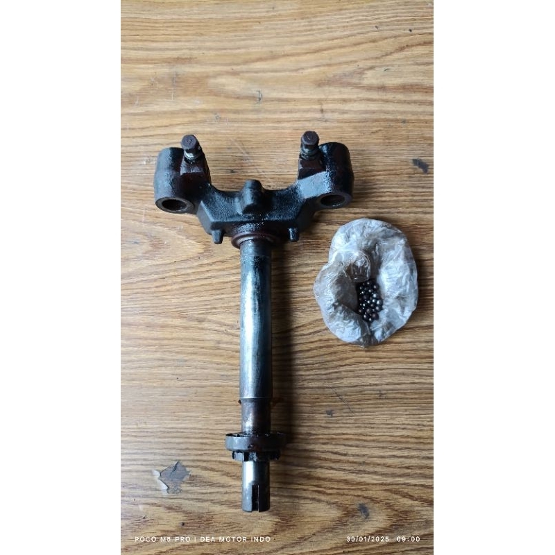 Segitiga shockbreaker Yamaha Fiz r original segitiga Yamaha Fiz r