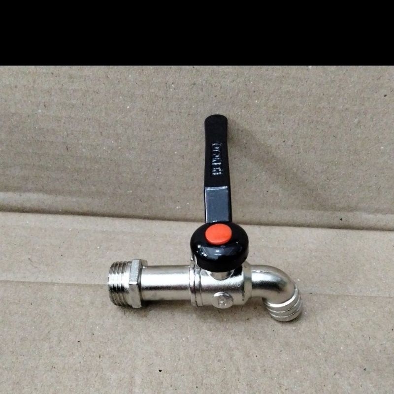 KRAN AIR TEMBOK BESI GAGANG BESI HITAM / KRAN AIR BOLA BESI 1/2