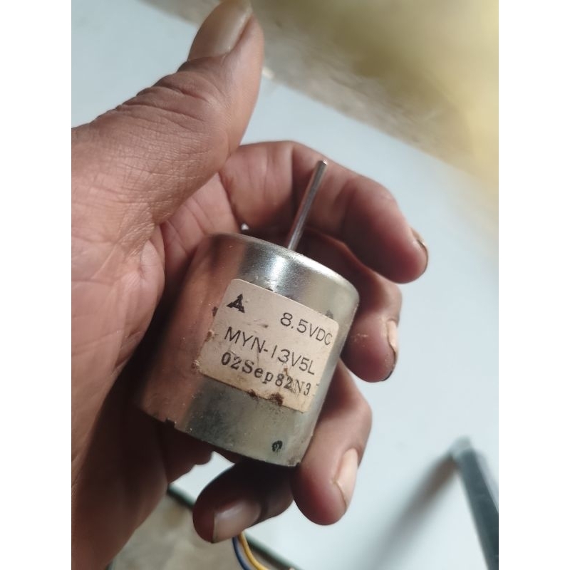 Dinamo DC Besar 12-24VDC