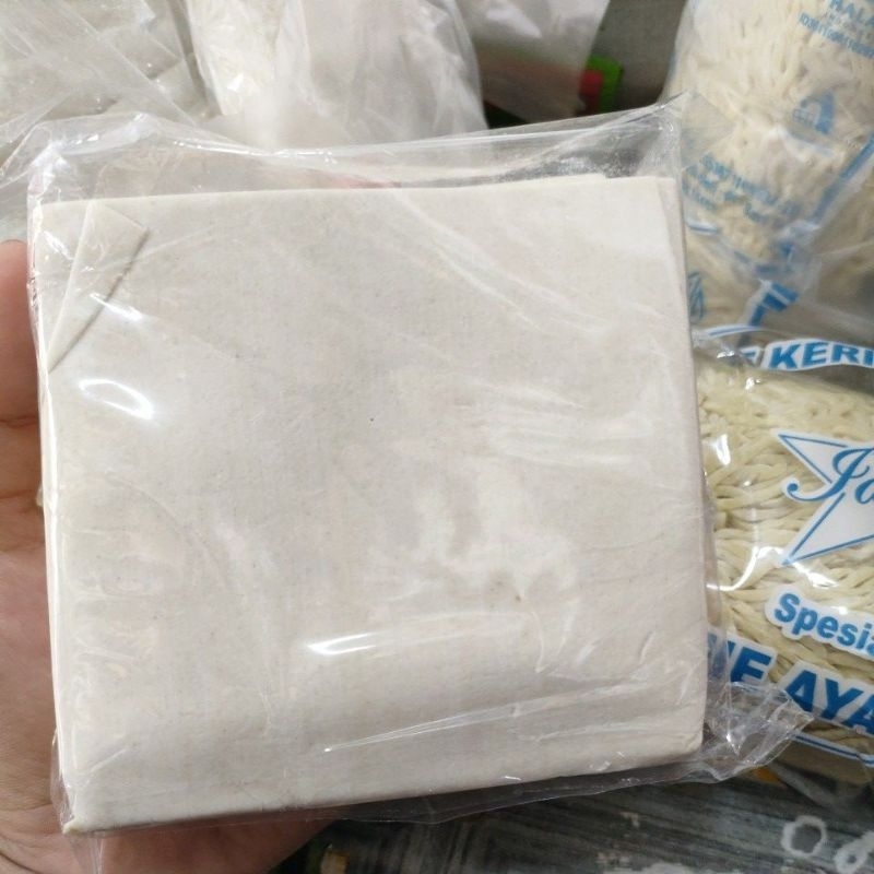 

Kulit Pangsit Goreng