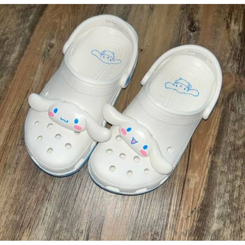Sandal Crocs Cinnamoroll dewasa / Sandal Crocs / Sandal dewasa / Cinnamoroll / Crocs