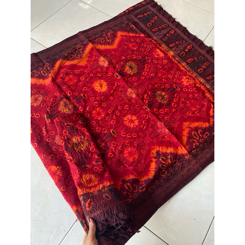Sutra Jumputan Semi songket