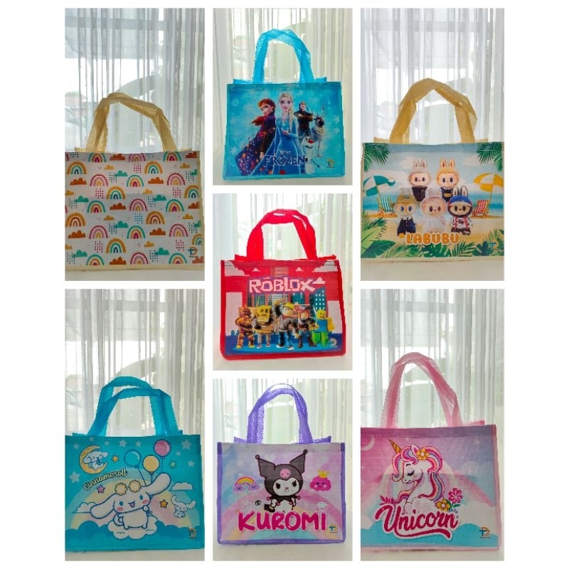 

Tas kain spunbond / Tas custom kotak nasi