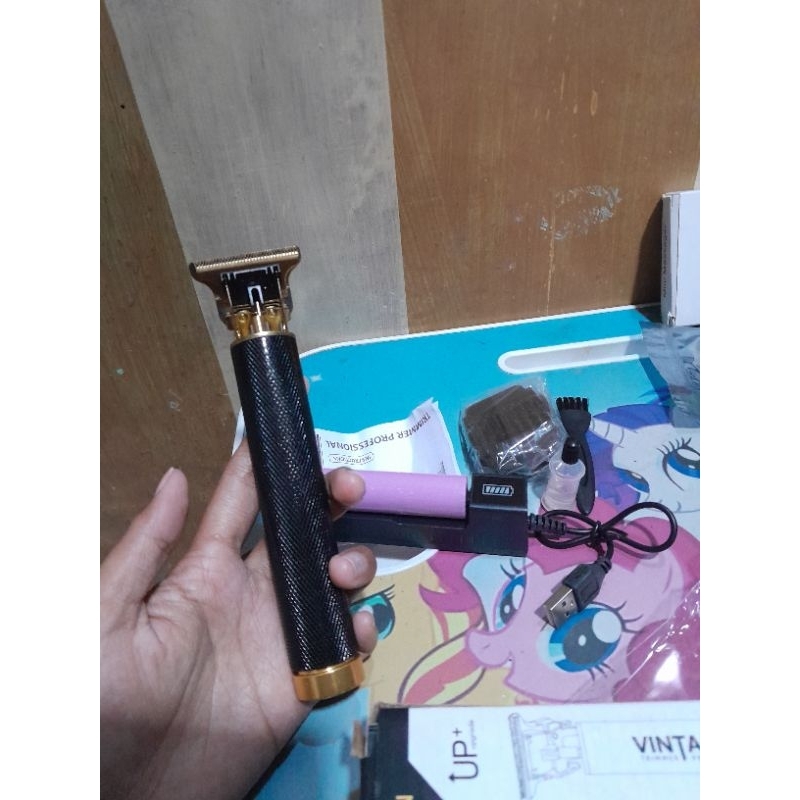 CUKUR JENGGOT CUKUR KUMIS MESIN POTONG RAMBUT BATERAI DI CAS YA KAK