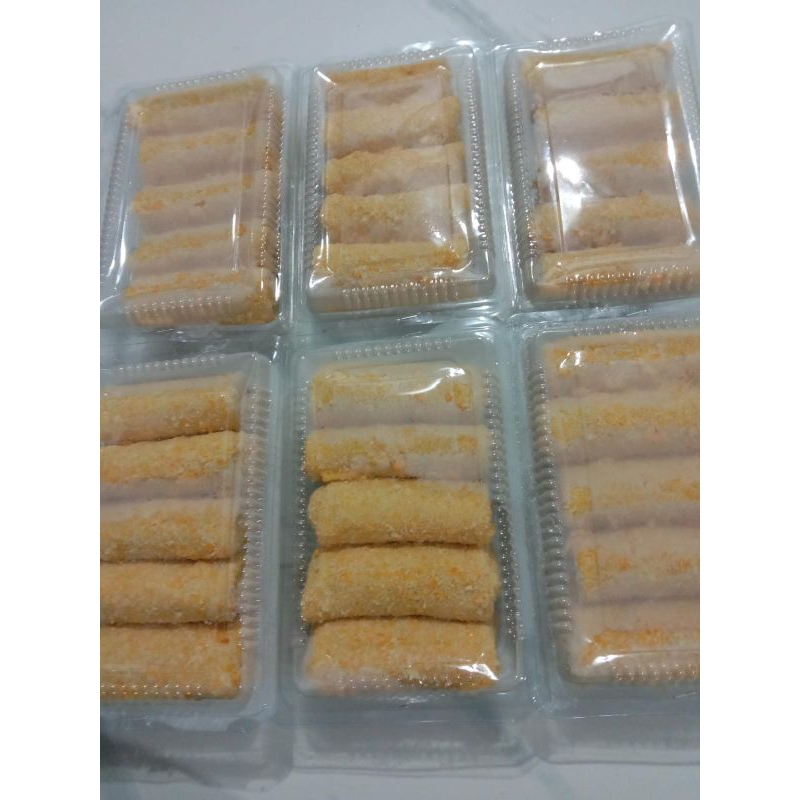 

RISOL BEEF MAYO & RAGOUT AYAM (ISI 5 PCS)-HALAL