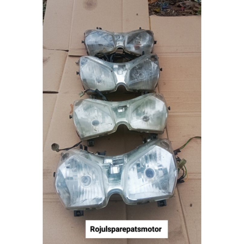 lampu depan Vario 110 karbu lama second original copotan