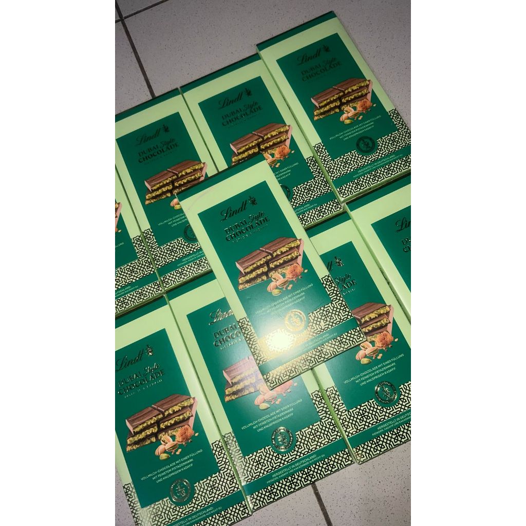 

READY STOCK Lindt Dubai Style Chocolade 150 gr