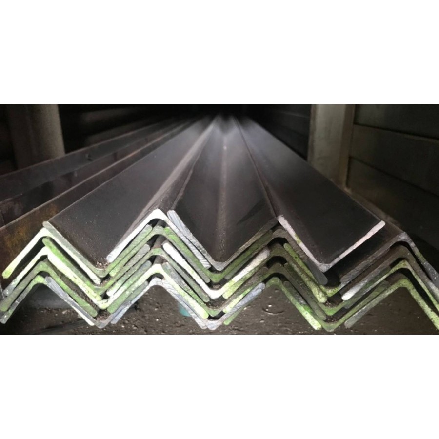 Siku Besi 4 x 4 cm Besi Siku / Angle Bar / Bar Siku