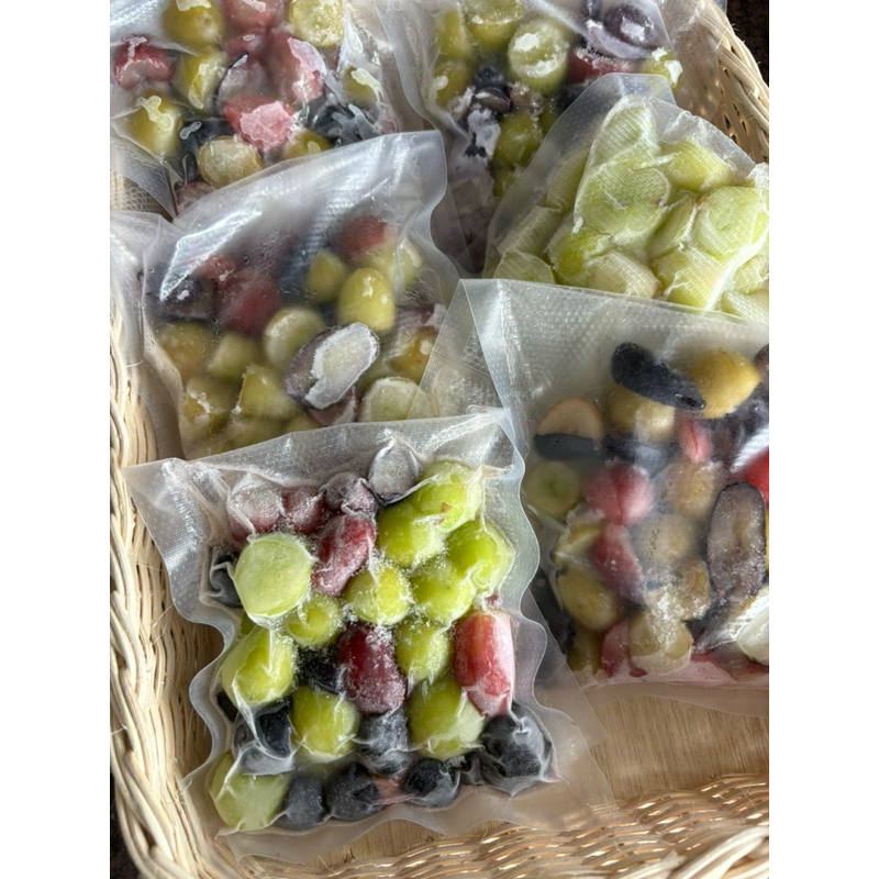 

Anggur Frozen Mix 250 gram