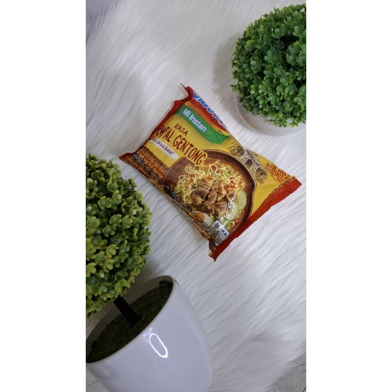 INDOMIE Empal Gentong Rasa Nusantara