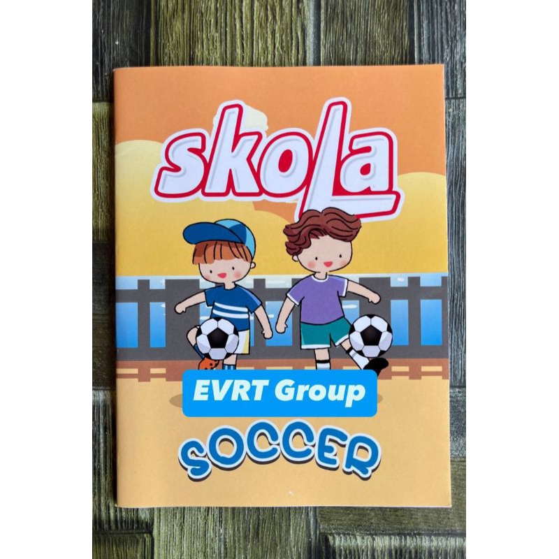 

Buku sekolah tipe EVRT