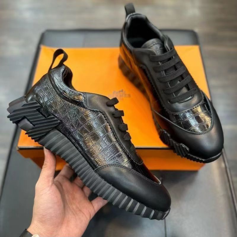 Sepatu Sneakers H.M.S black sepatu Sneakers pria