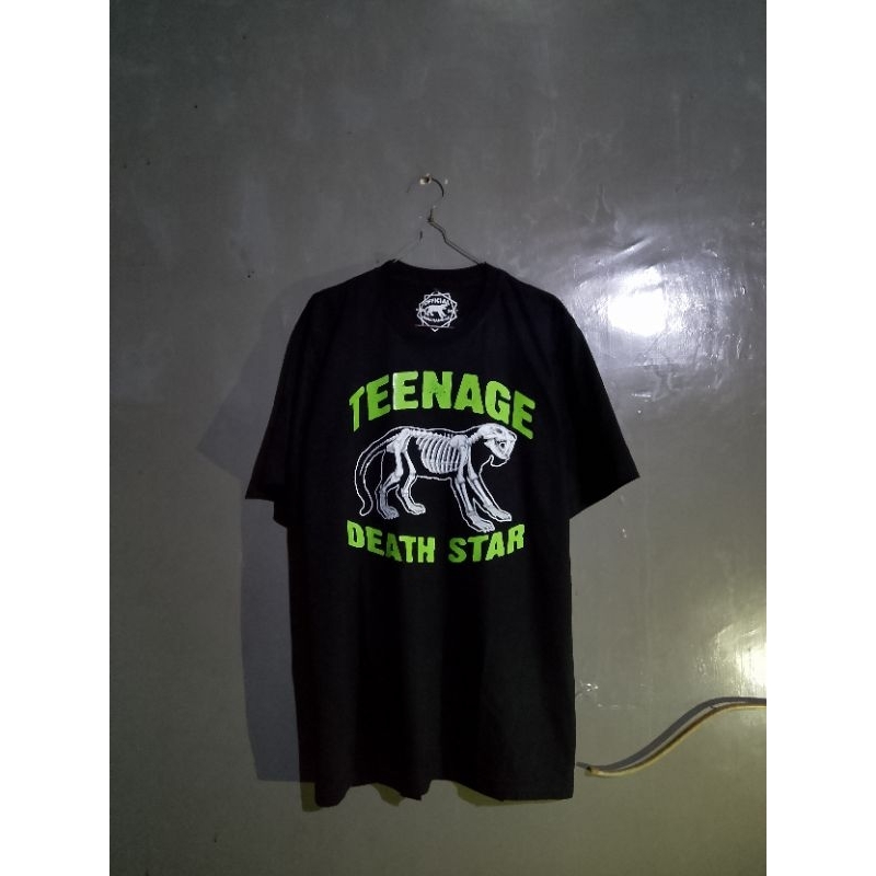 T-shirt Teenage Death Star