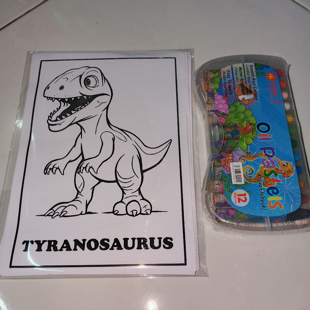 

50 lembar kertas mewarnai + crayon / pensil warna