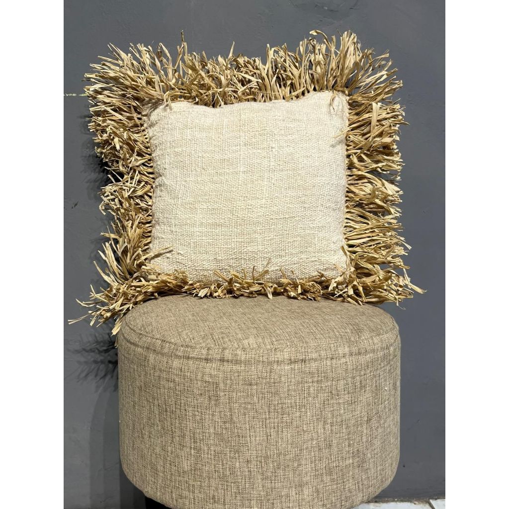 Sarung Bantal Kain Tumanggal Rumbai Agel Ukuran 40X40