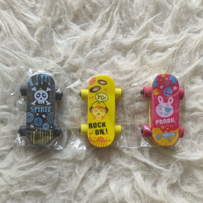 

Penghapus Skateboard EE158