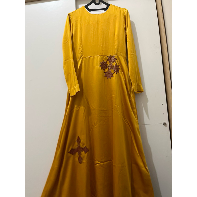 gaun pesta sinderela