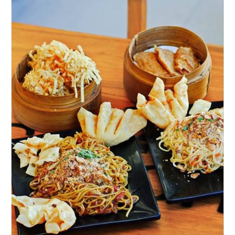 

MIE GOCUAN MENTAH QUEENS