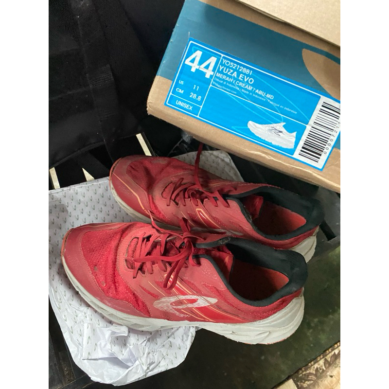 preloved nineten yuza evo merah