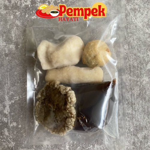 

Pempek palembang Paket Hemat isi 4 pcs by Hayati ( Frozen )