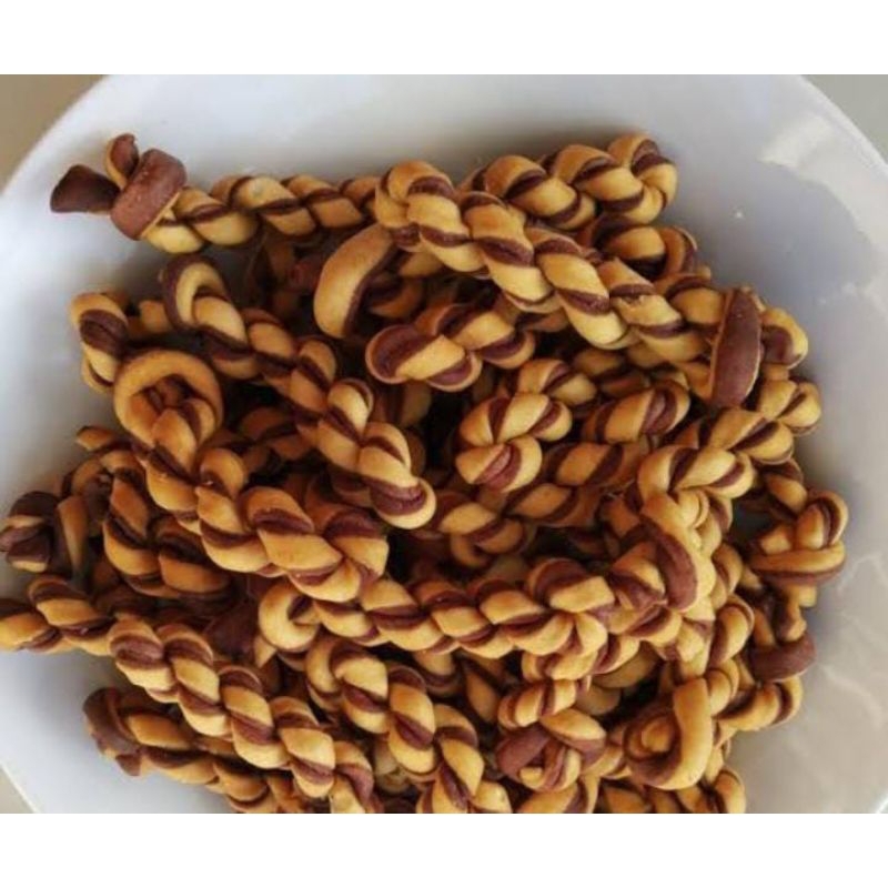 

CEMILAN KUE TAMBANG MANIS 1KG BISA COD / ISIAN TOPLES LEBARAN