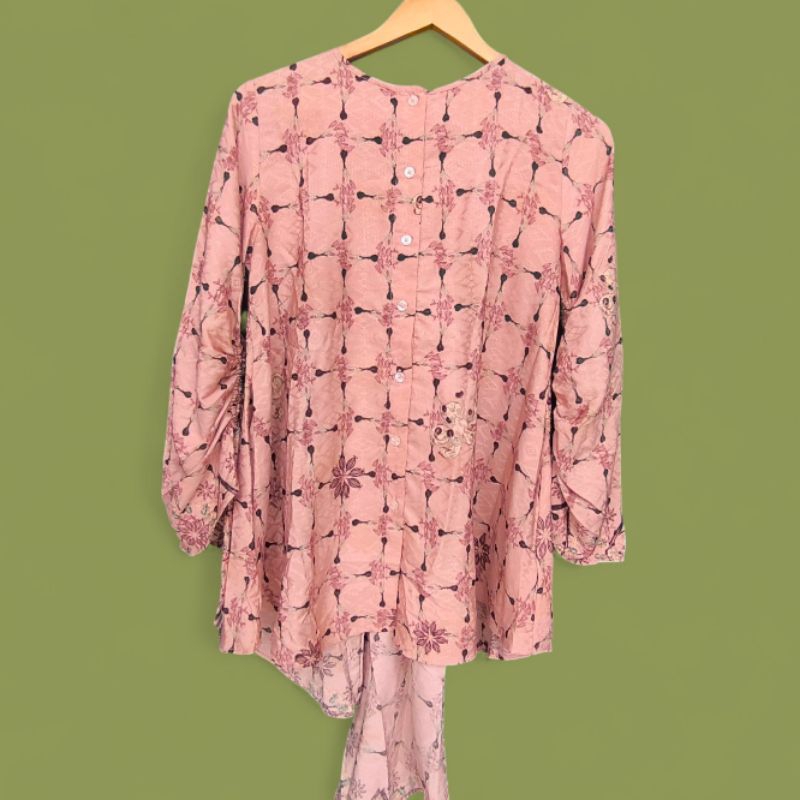 Kuranji Top By Ria Miranda size S