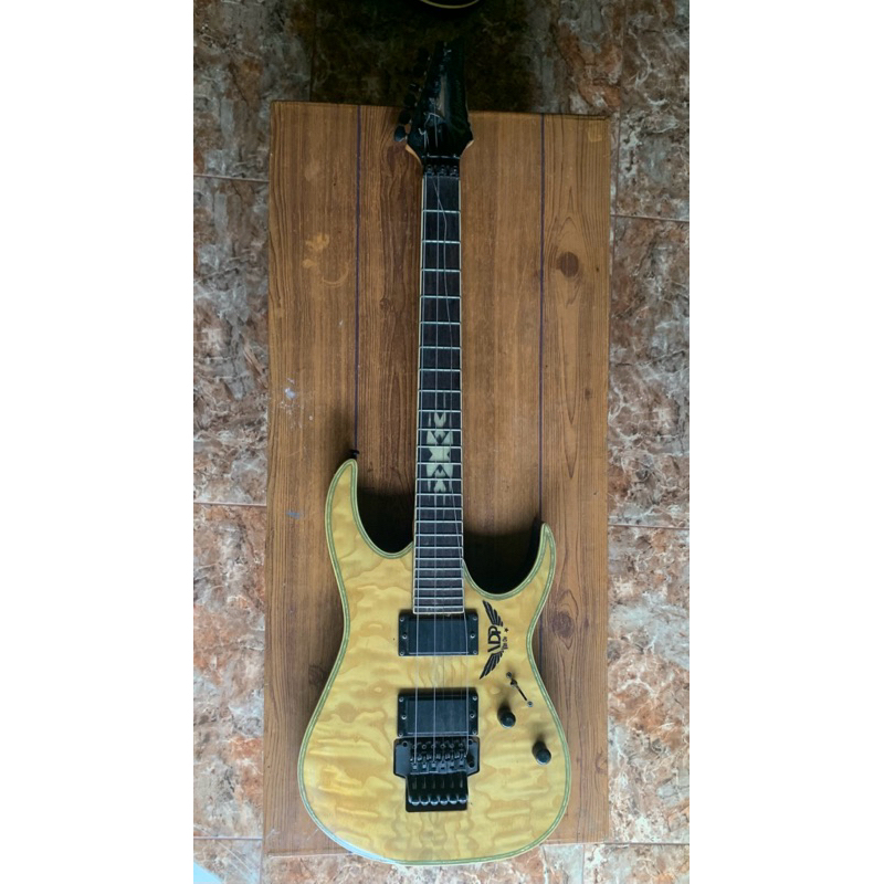 GITAR LISTRIK GILMORE BEKAS