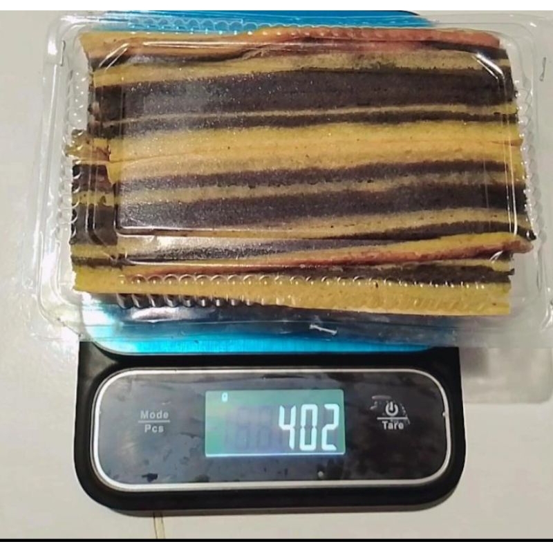 

Pinggiran Lapis legit Bangka 400 gr seharum Bunga Iffada